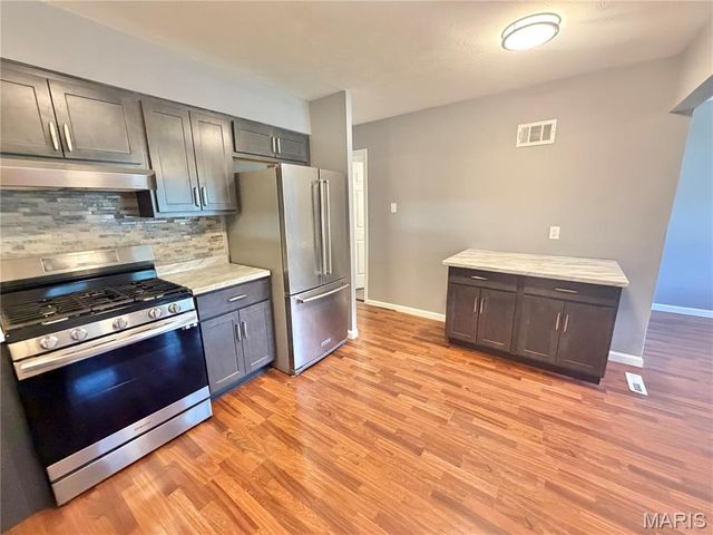 231 Sadonia Avenue, St Louis, MO 63135