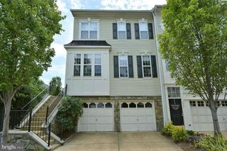 111 CAHILL DR, Alexandria, VA 22304