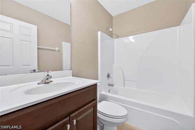 3806 Clearbrook LN, Fort Myers, FL 33966