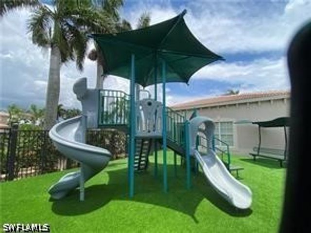 3806 Clearbrook LN, Fort Myers, FL 33966