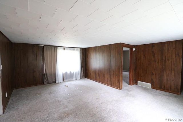 3809 State Road, Fort Gratiot, MI 48059