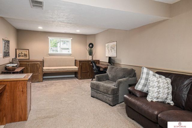 13529 Atwood Avenue, Omaha, NE 68144