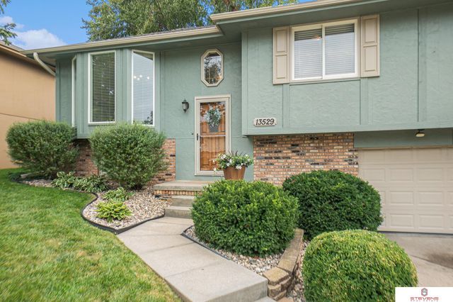 13529 Atwood Avenue, Omaha, NE 68144