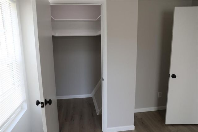 1321 Surrey Lane SW, Marietta, GA 30008