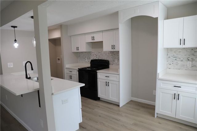 1321 Surrey Lane SW, Marietta, GA 30008