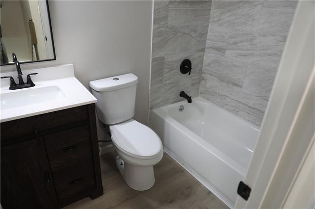 1321 Surrey Lane SW, Marietta, GA 30008