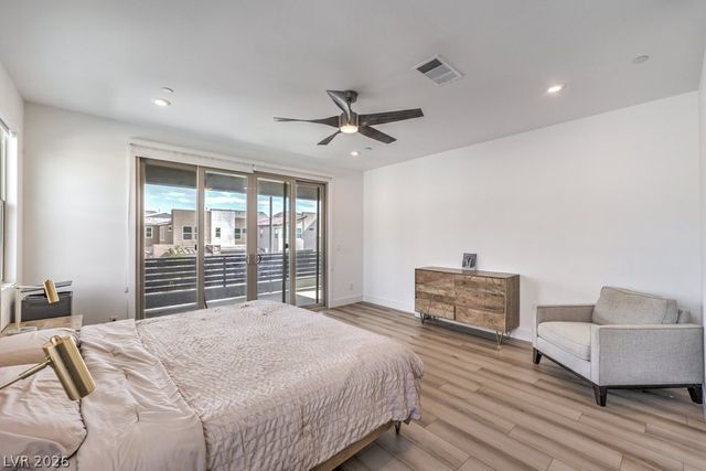 3200 Waterstone Avenue, Henderson, NV 89044