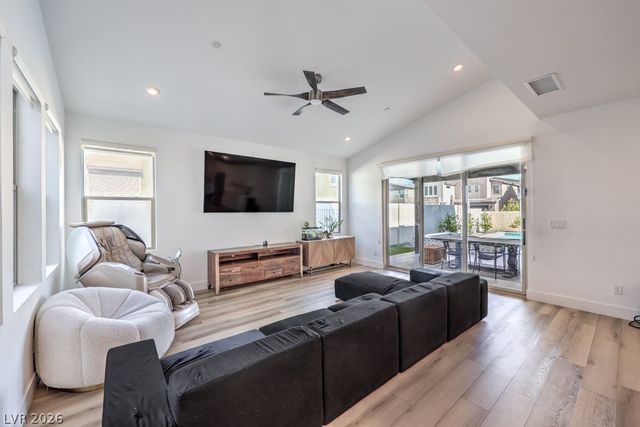 3200 Waterstone Avenue, Henderson, NV 89044