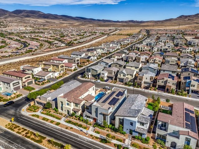 3200 Waterstone Avenue, Henderson, NV 89044