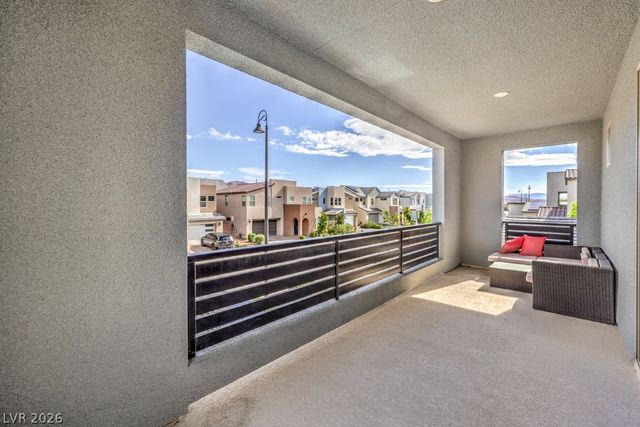 3200 Waterstone Avenue, Henderson, NV 89044