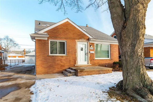 9255 Hubert Avenue, Allen Park, MI 48101