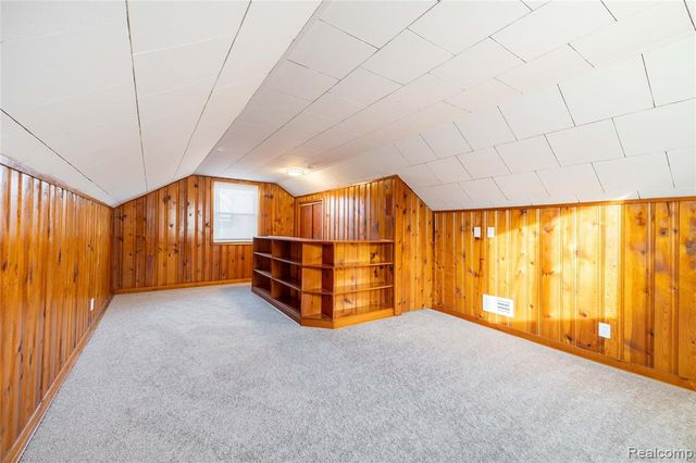 9255 Hubert Avenue, Allen Park, MI 48101