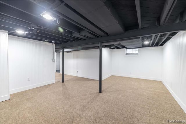 9255 Hubert Avenue, Allen Park, MI 48101