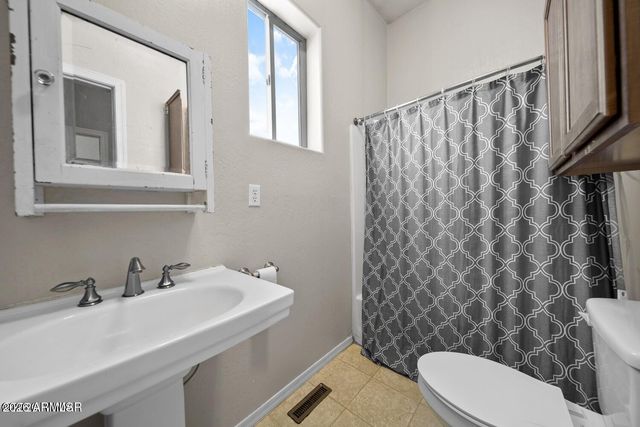 631 N CENTENNIAL Boulevard, Taylor, AZ 85939