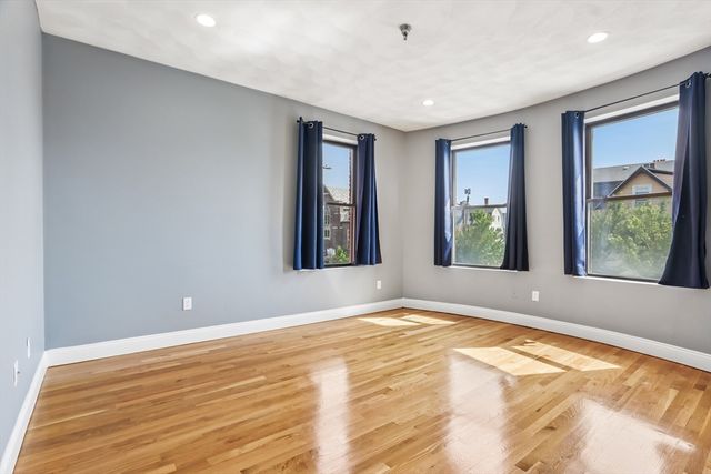 550 Main 5, Malden, MA 02148