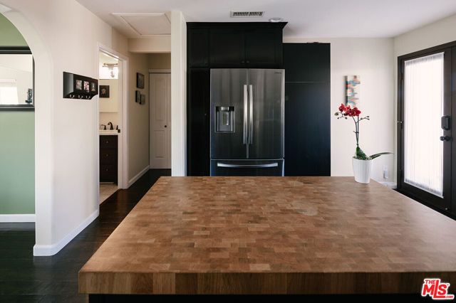 338 N Lima Street, Burbank, CA 91505