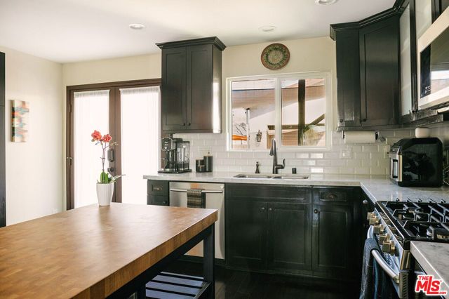 338 N Lima Street, Burbank, CA 91505