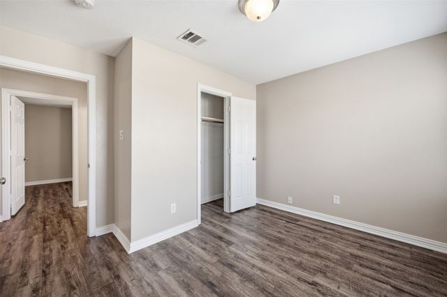 3116 S Cherry Lane, Fort Worth, TX 76116