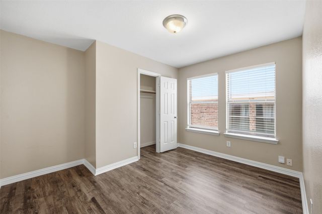 3116 S Cherry Lane, Fort Worth, TX 76116