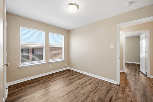 3116 S Cherry Lane, Fort Worth, TX 76116