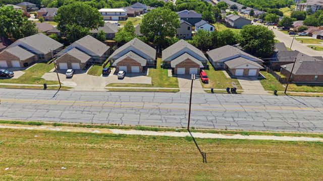3116 S Cherry Lane, Fort Worth, TX 76116
