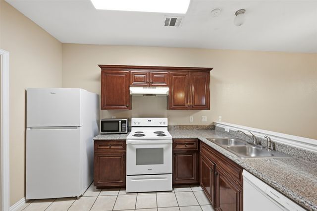 3116 S Cherry Lane, Fort Worth, TX 76116