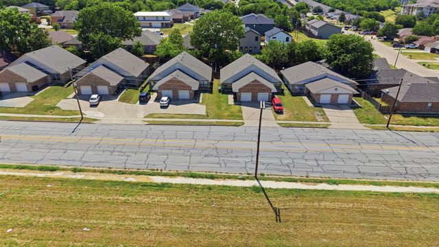 3116 S Cherry Lane, Fort Worth, TX 76116