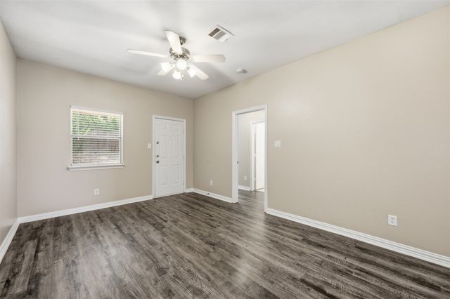 3116 S Cherry Lane, Fort Worth, TX 76116