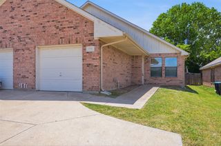 3116 S Cherry Lane, Fort Worth, TX 76116