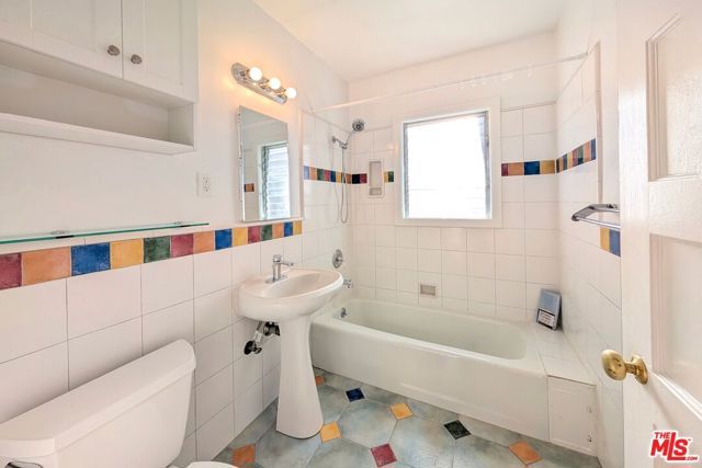 942 Lincoln Boulevard A, Santa Monica, CA 90403