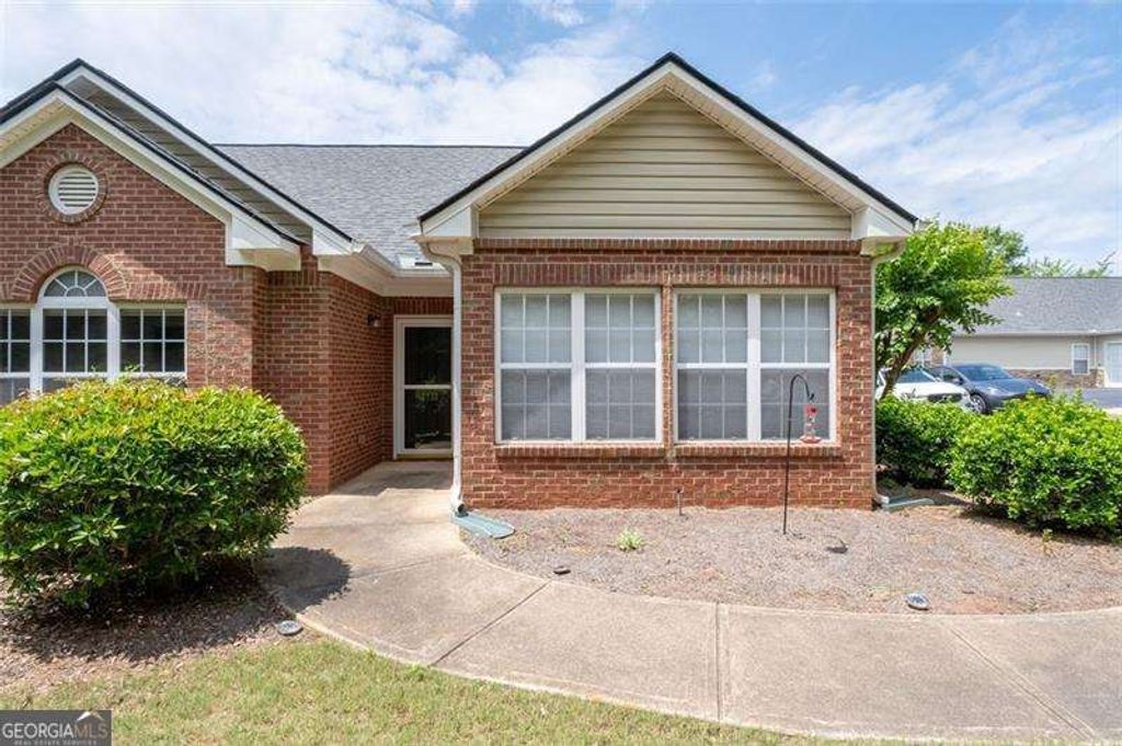 3732 Villa Springs Circle, Powder Springs, GA 30127