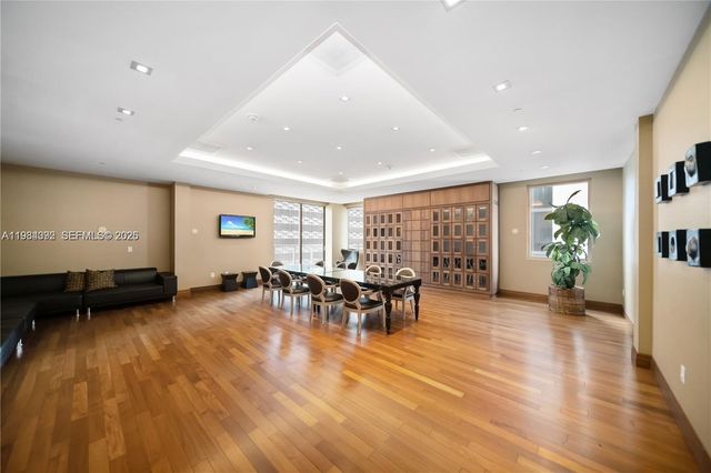 1050 Brickell Ave 3122, Miami, FL 33131