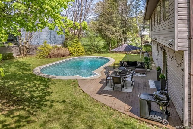 1 San Giacomo Drive, New Windsor, NY 12553