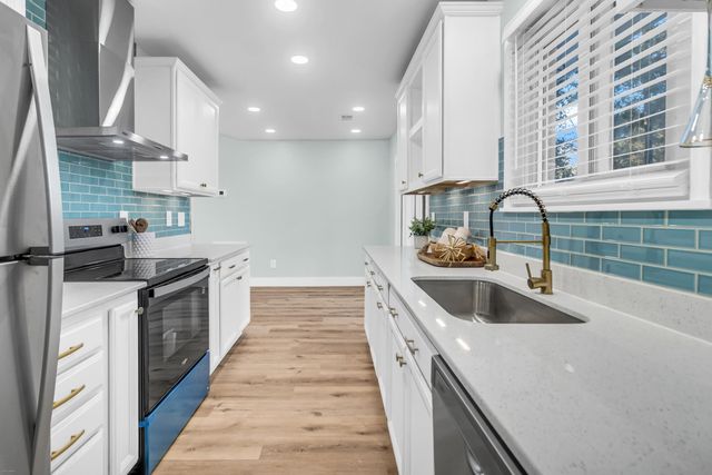 106 Teddy Court, Summerville, SC 29485