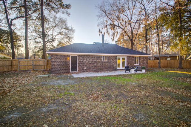 106 Teddy Court, Summerville, SC 29485