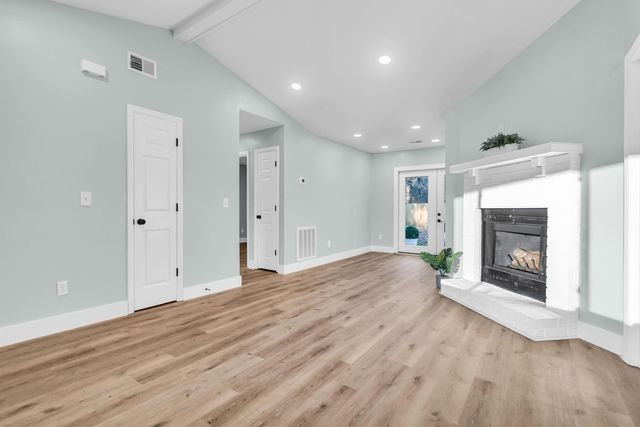 106 Teddy Court, Summerville, SC 29485