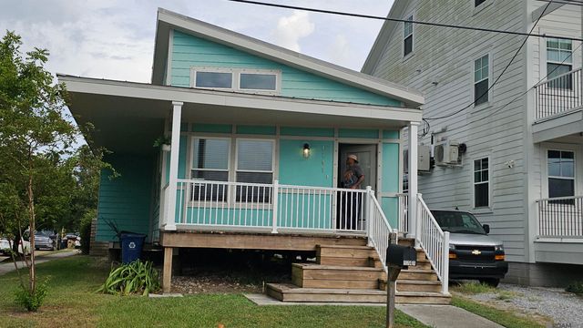 1741 Jourdan Ave, New Orleans, LA 70117