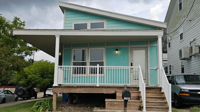 1741 Jourdan Ave, New Orleans, LA 70117