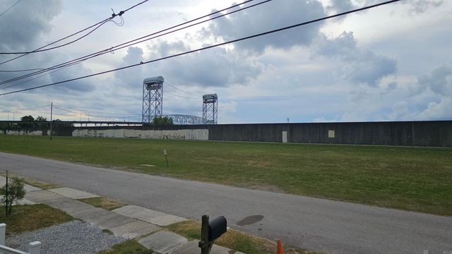 1741 Jourdan Ave, New Orleans, LA 70117