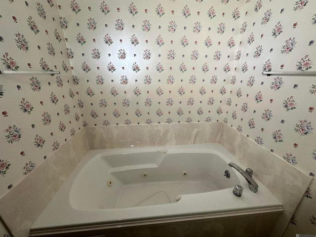 4406 Fourchon Dr, Baker, LA 70714