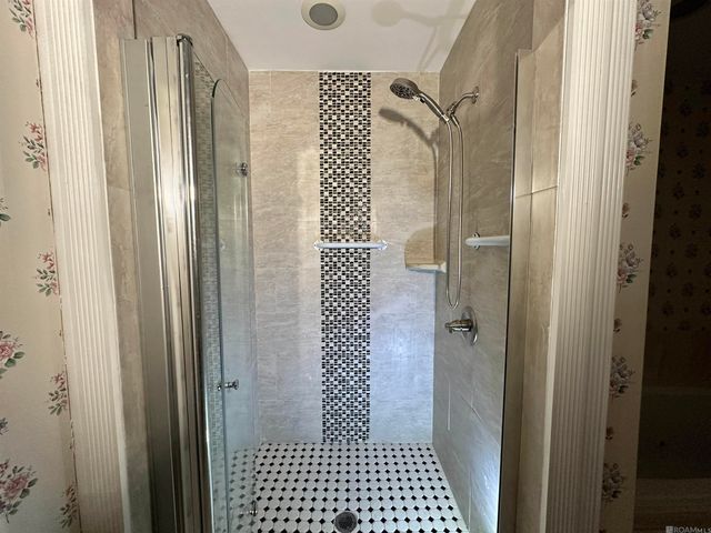 4406 Fourchon Dr, Baker, LA 70714