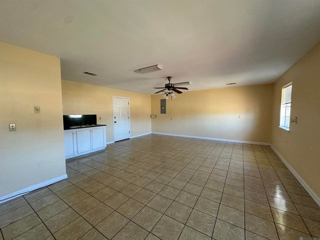 4406 Fourchon Dr, Baker, LA 70714