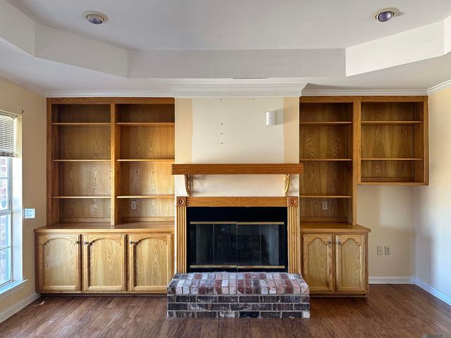 4406 Fourchon Dr, Baker, LA 70714