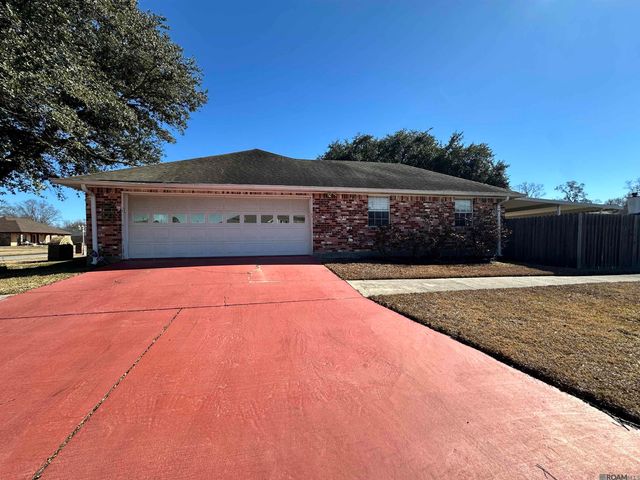 4406 Fourchon Dr, Baker, LA 70714