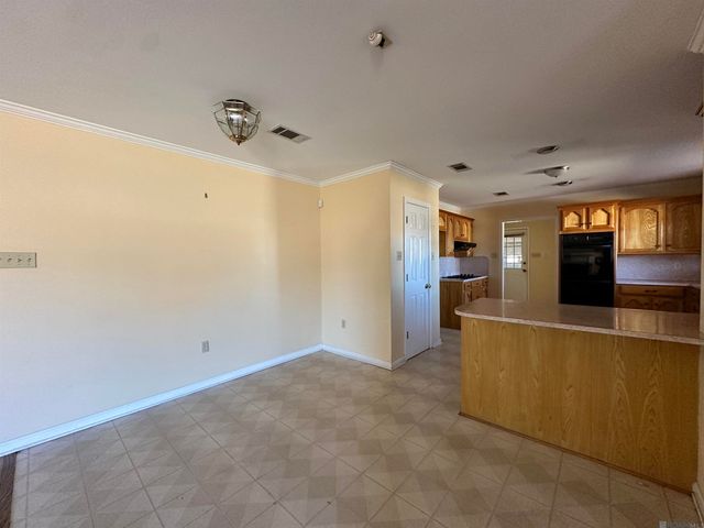 4406 Fourchon Dr, Baker, LA 70714