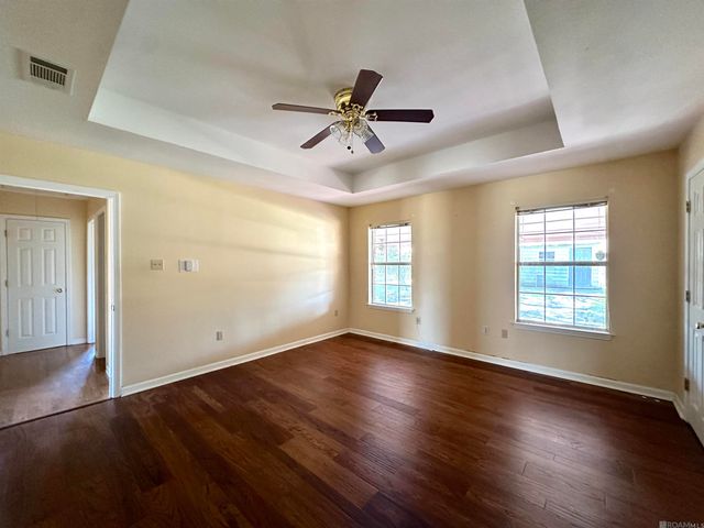 4406 Fourchon Dr, Baker, LA 70714