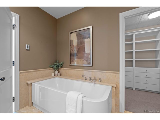 100 Detroit St 508, Denver, CO 80206