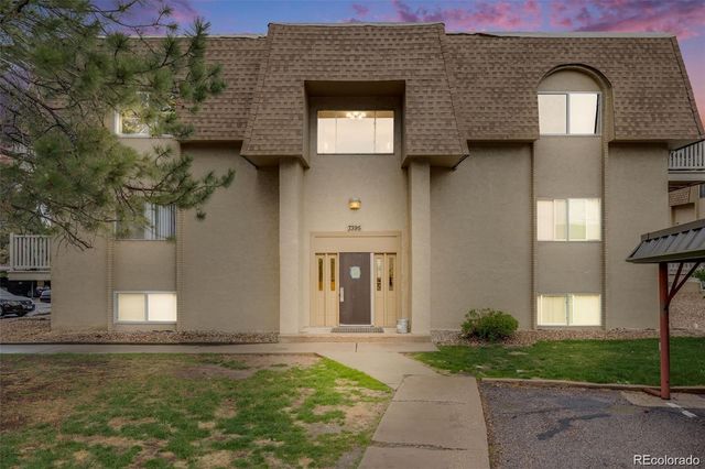 7455 E Quincy Avenue 204, Denver, CO 80237