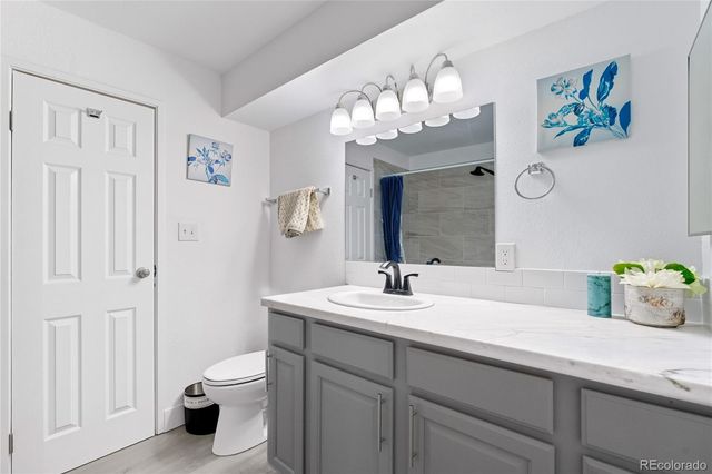 7455 E Quincy Avenue 204, Denver, CO 80237