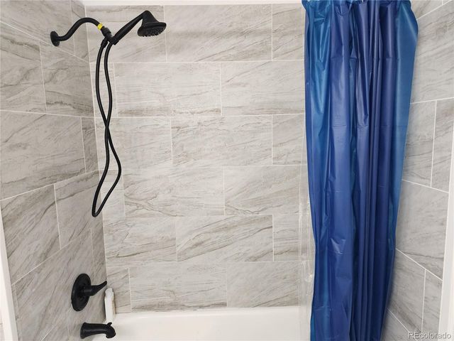 7455 E Quincy Avenue 204, Denver, CO 80237